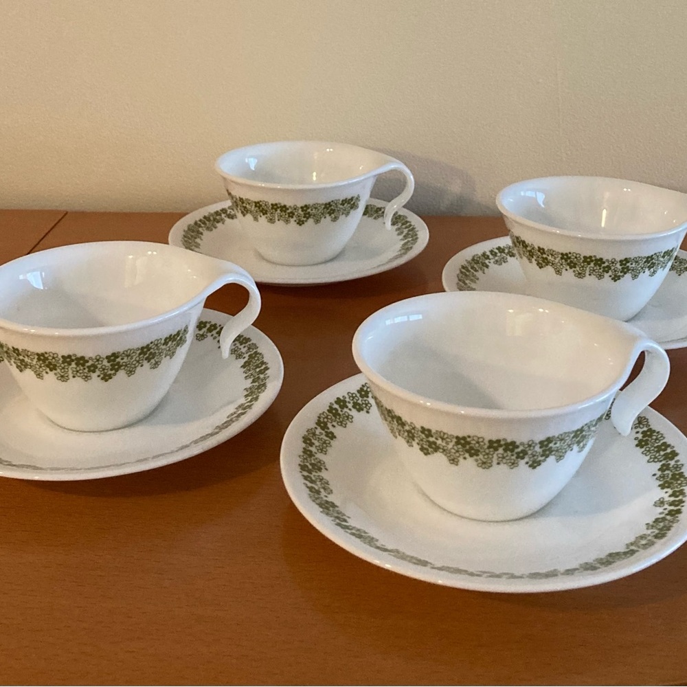 Corelle by Corning cups and saucers Spring Blossom set of 4